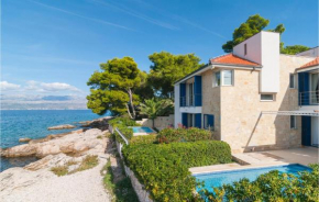 Gorgeous Home In Supetar With House Sea View